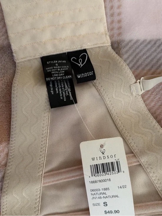 Windsor Champagne Sequin Beaded Bustier Crop Top - Picture 4 of 4